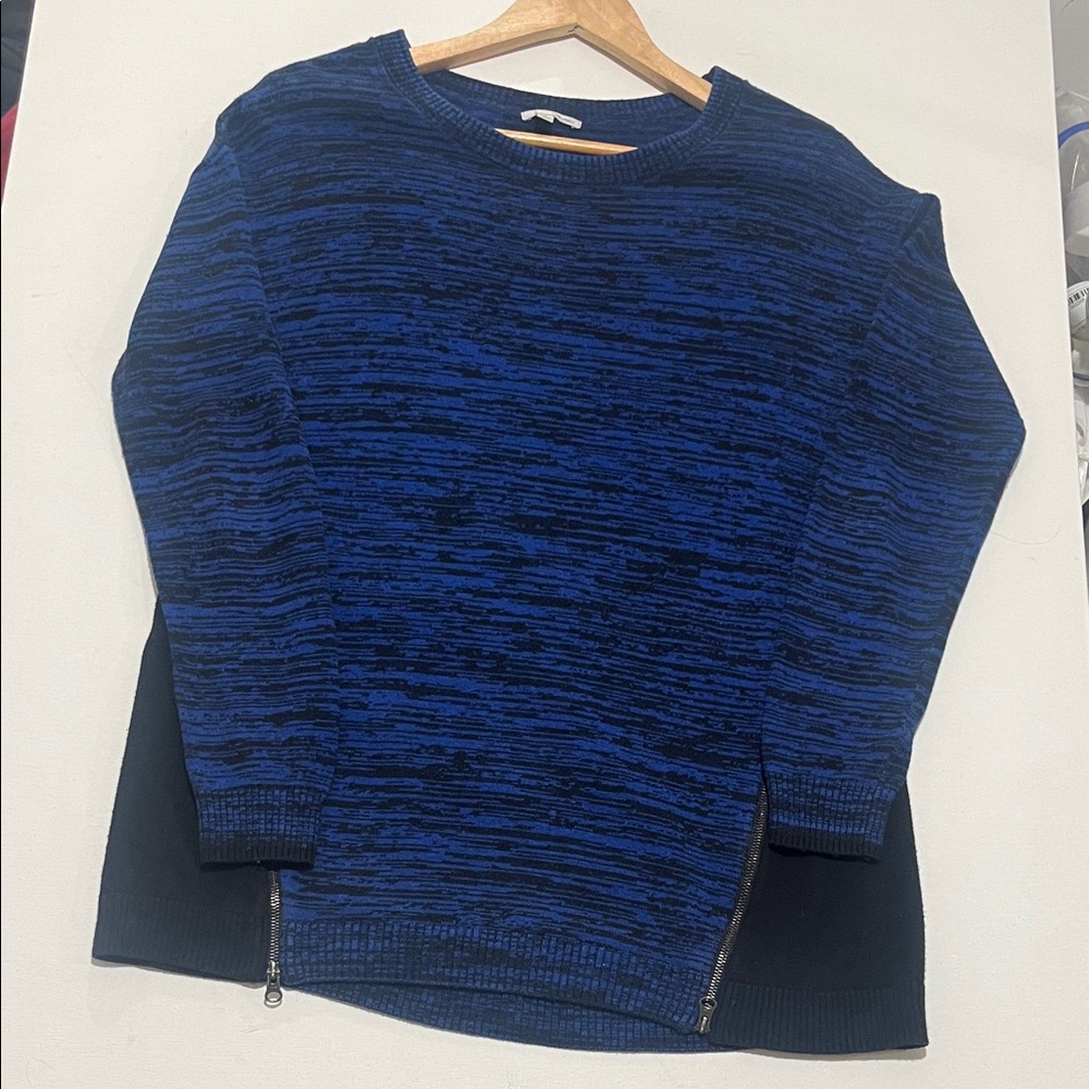 Halogen Men's Blue and Black Crewneck Sweater